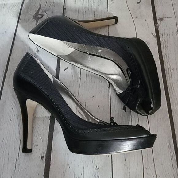 Marc Fisher Navy & Black Striped Bow Heels - Picture 3 of 13